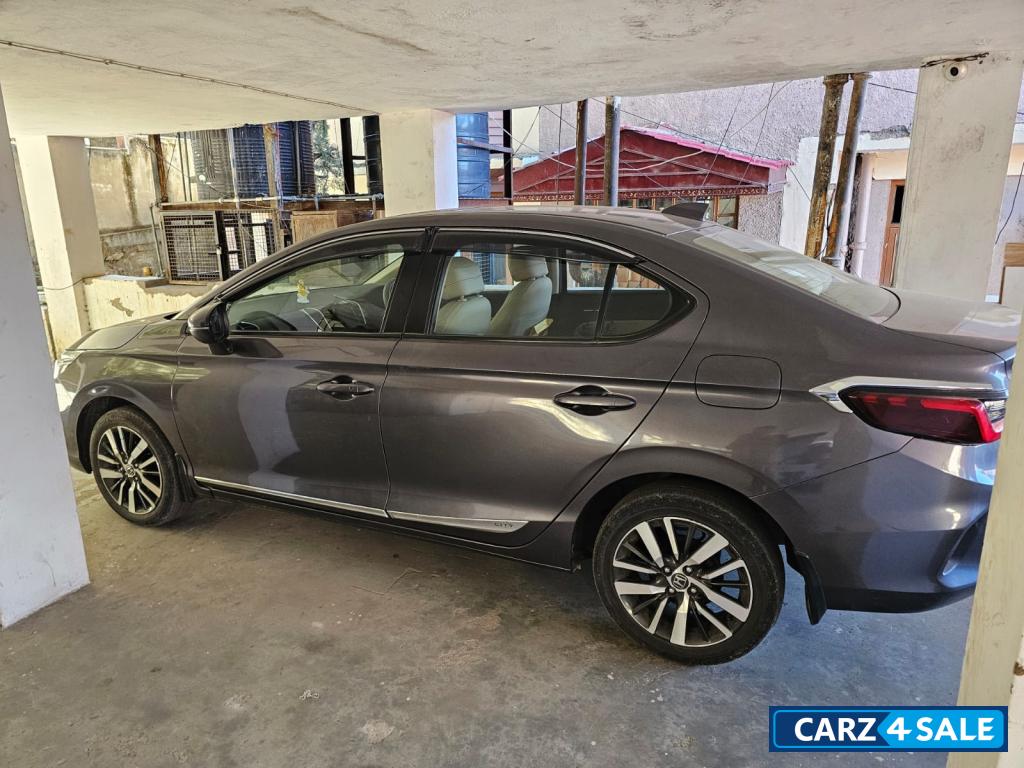 Mordern Steel Metall Honda City VX CVT 2021