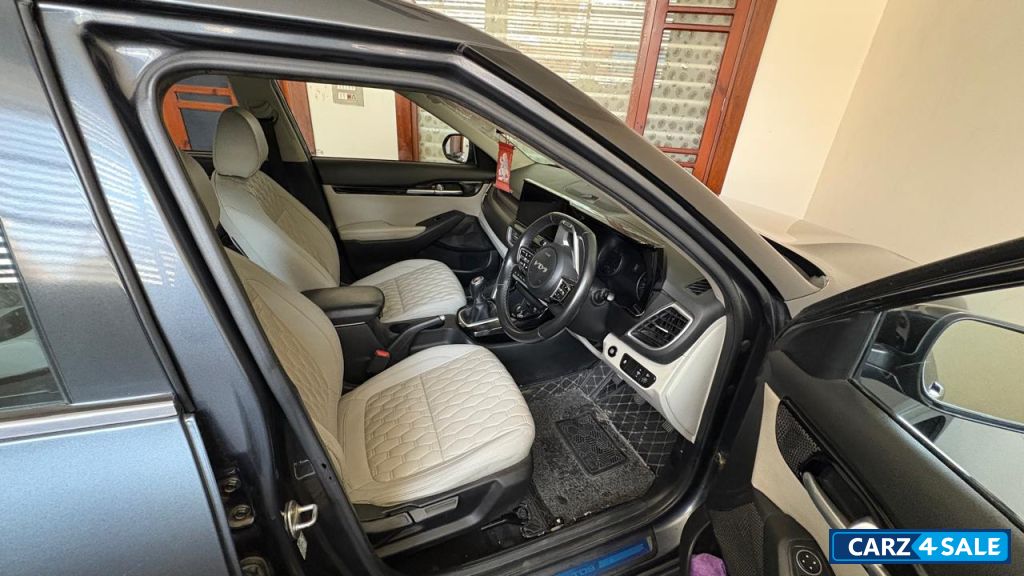 Smoke Grey Kia Seltos HTX DIESEL Smoke Grey Kia Seltos HTX DIESEL