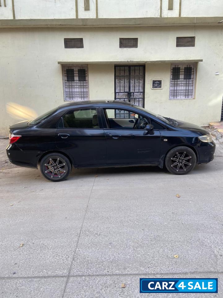 Nigthawk Black Honda City ZX - EXI Nigthawk Black Honda City ZX - EXI