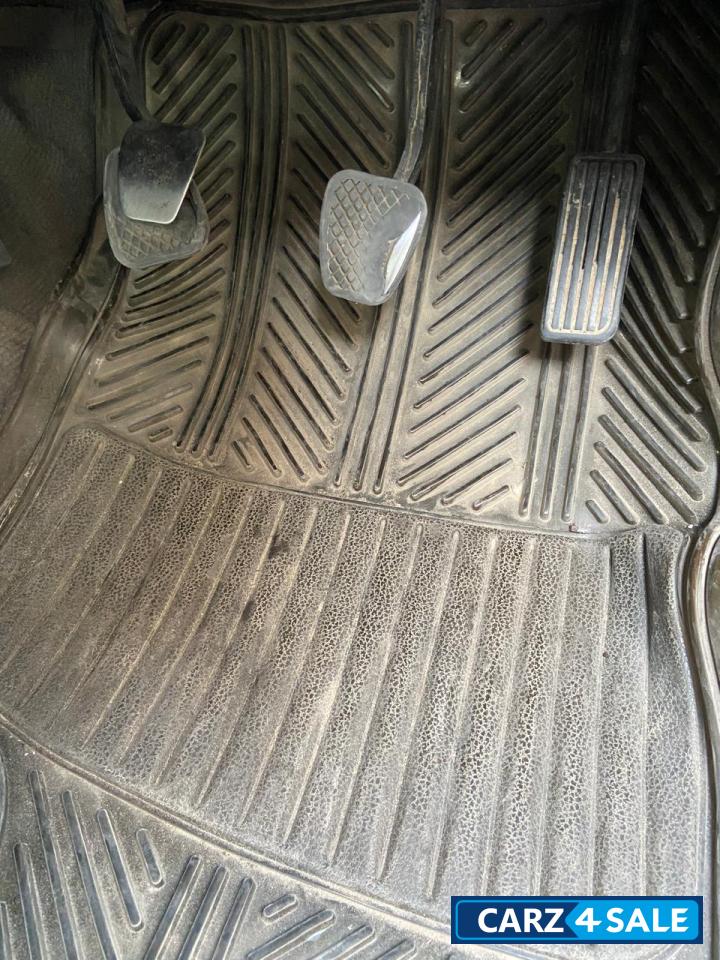 Nigthawk Black Honda City ZX - EXI Nigthawk Black Honda City ZX - EXI