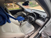 Mahindra XUV300 w8 (o) petrol