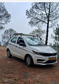 Opal White Tata Tiago Petrol & CNG