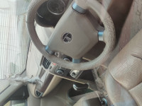 Tata Safari VX 2.2 (4×2)