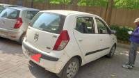 White Hyundai i10 Magna 1.2