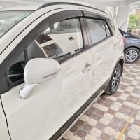 White Maruti Suzuki S-Cross Zeta