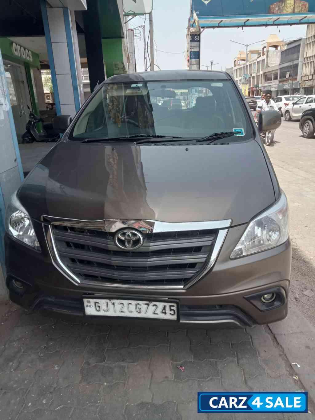 Toyota Innova G