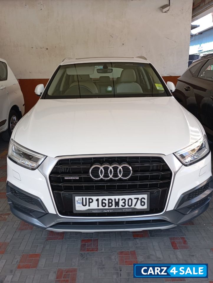White Audi Q3 35 TDI QUATTRO