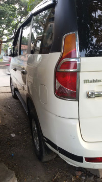 White Mahindra Xylo