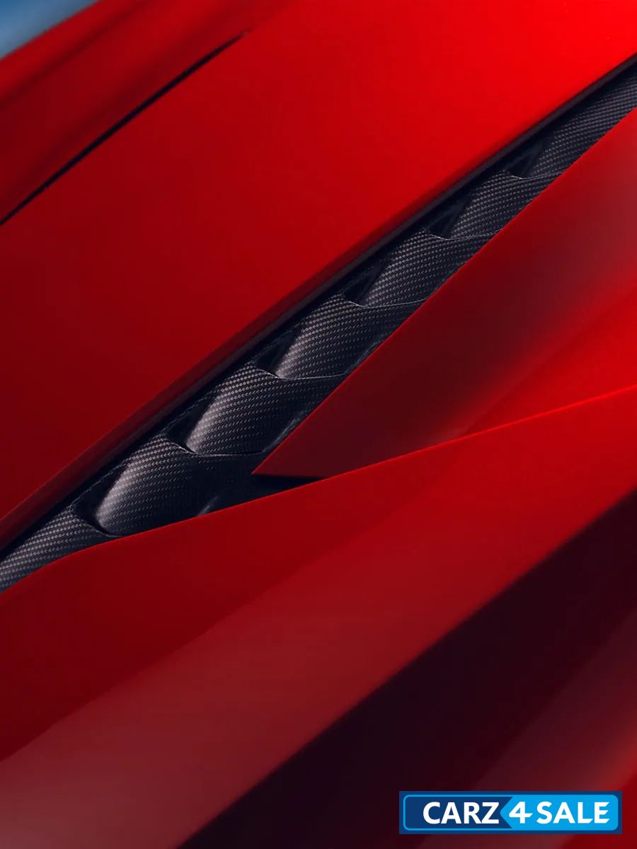 Aston Martin Vanquish 2025