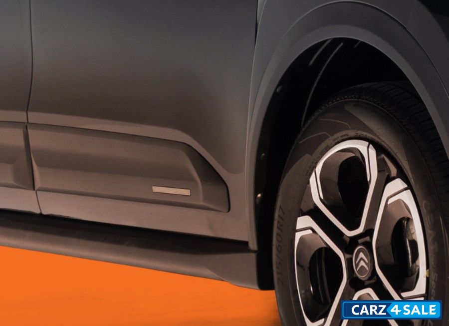 Citroen Aircross Max 1.2 Turbo Petrol AT 5-Seater Dark Edition