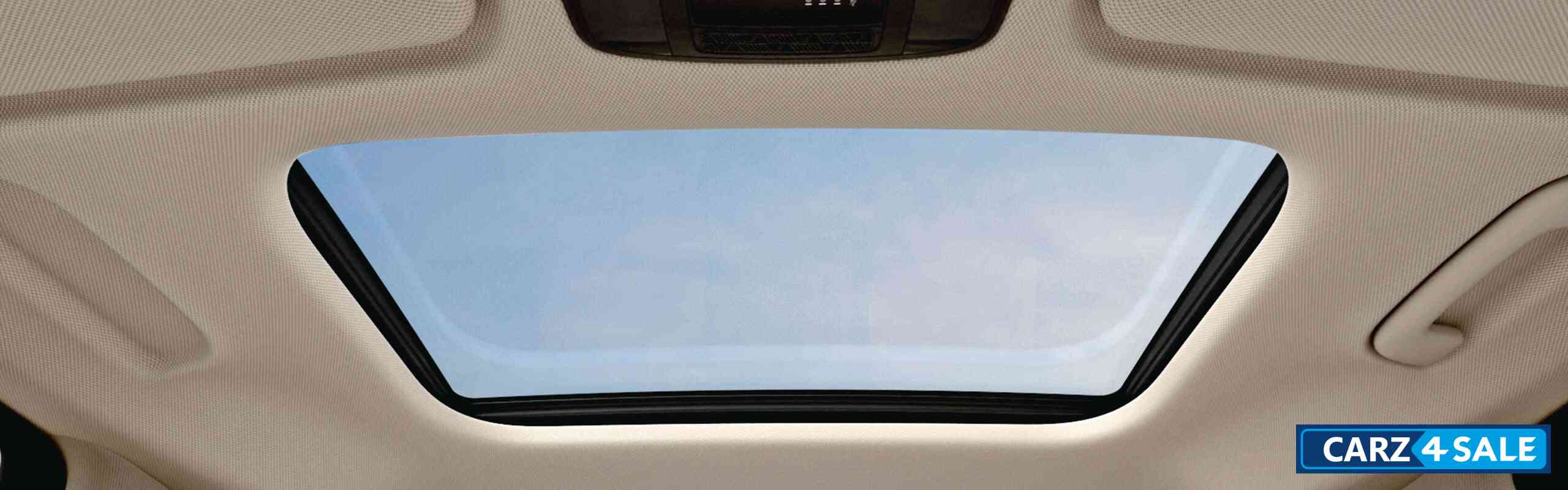 Kia Carnival Limousine Plus Diesel AT - Wide Electric Dual Sunroof