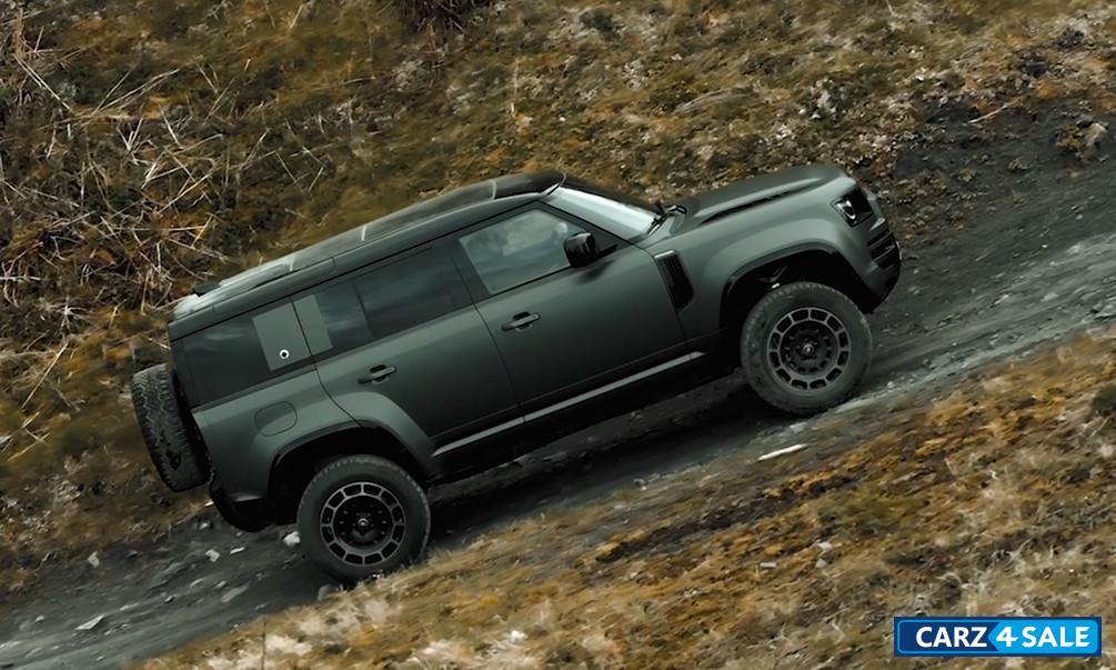 Land Rover Unveils Defender Octa