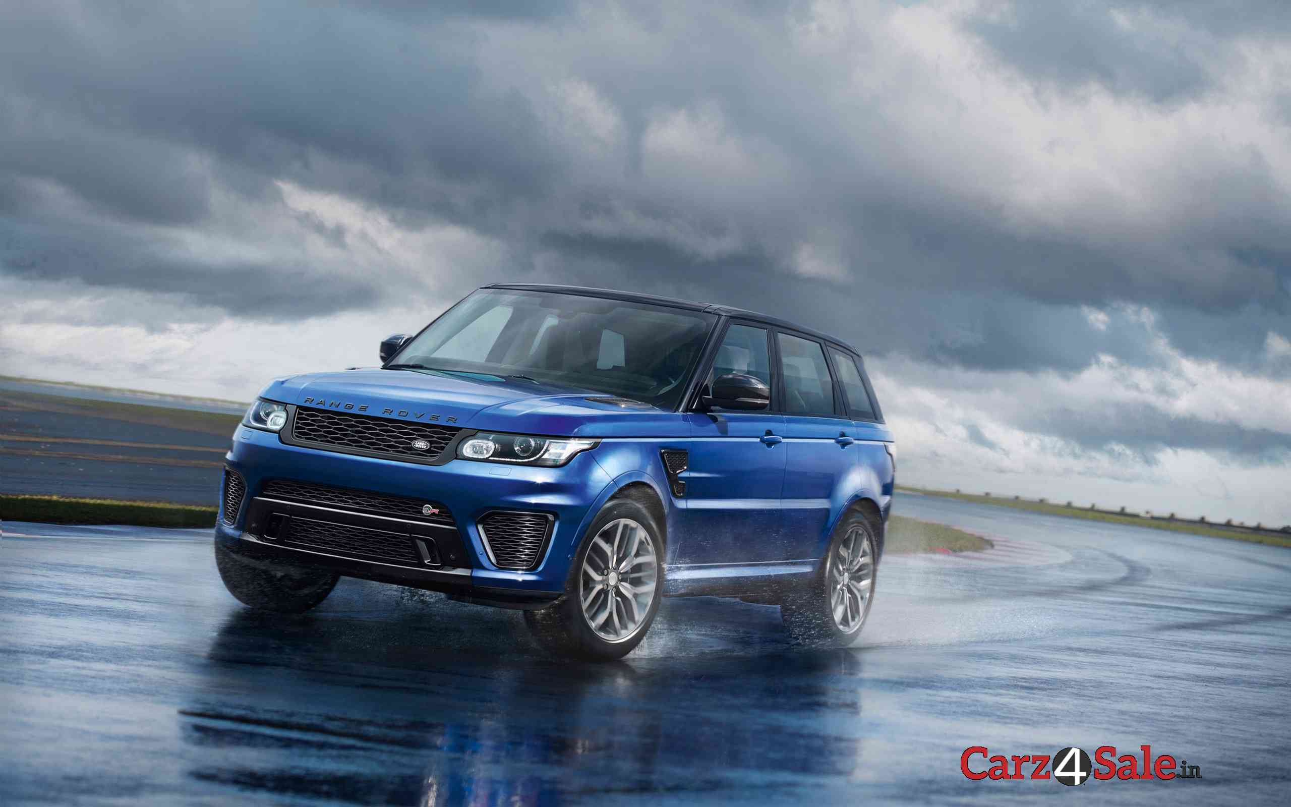 Range Rover Sport Svr Wet Road